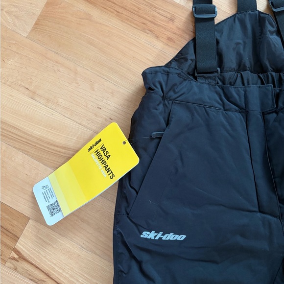 VASA Highpants Women’s Black Insulated Snow Pants with Adjustable Suspenders - Picture 3 of 8